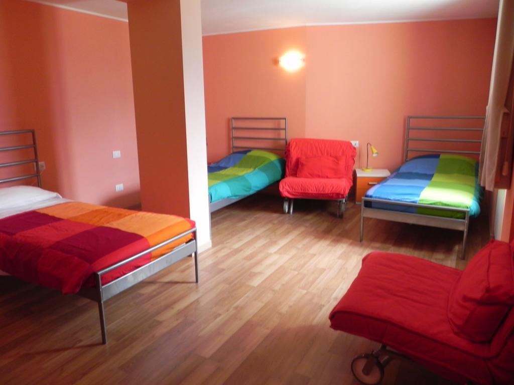 Casa Mattia Apartman Sorico Szoba fotó